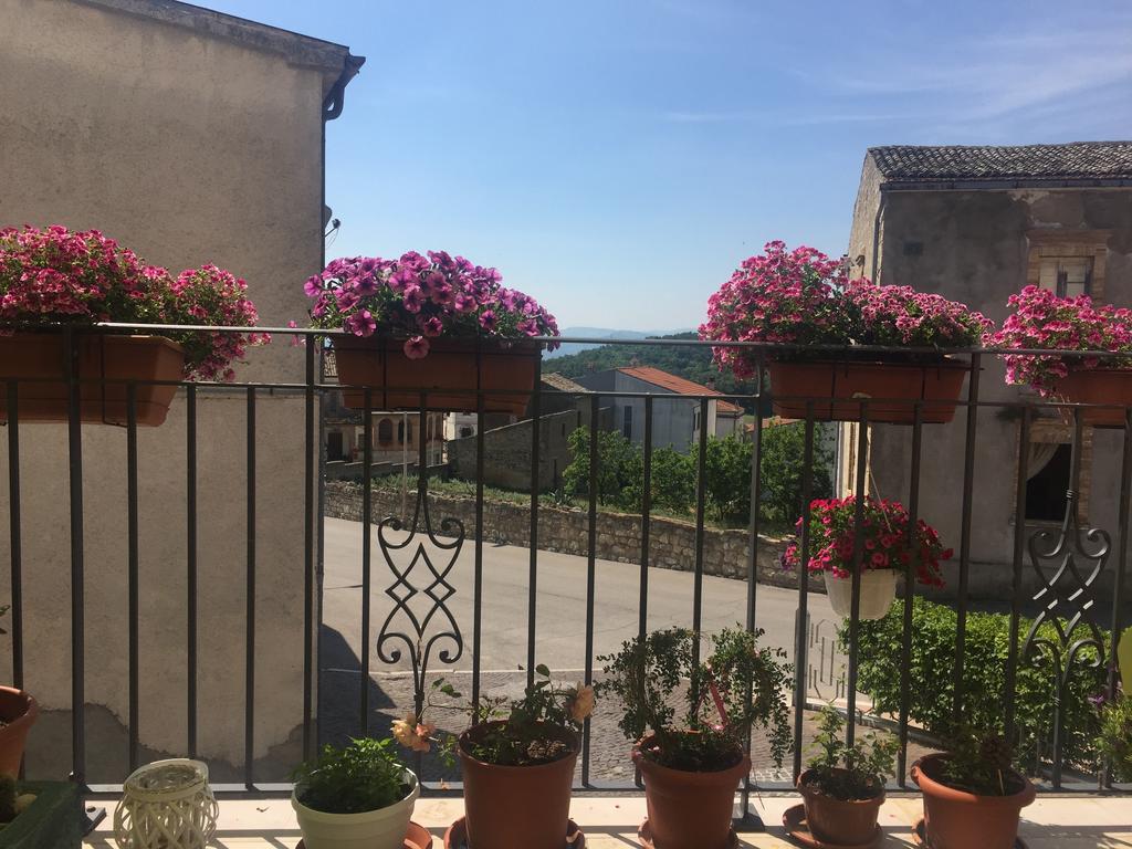 La Casa Dei Fiori Acomodação com café da manhã Montecilfone Exterior foto